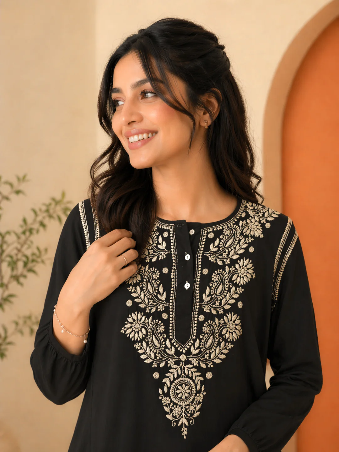 Anaisha Mulmul Cotton Chikankari Top - Black - Image 2