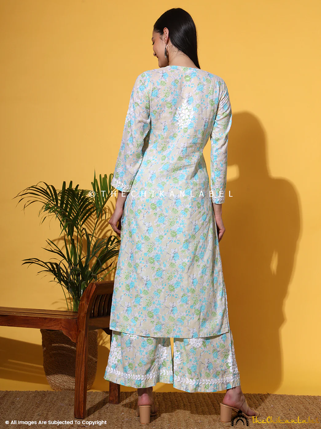 Meher Mulmul Cotton Chikankari Kurta Set - Green - Image 3