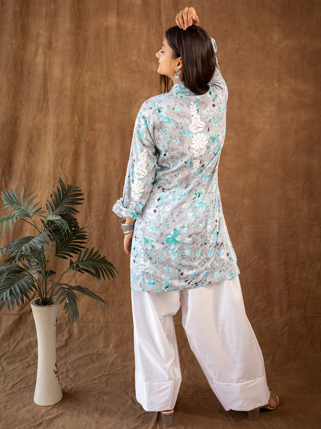 Green Mulmul Chikankari Farshi Salwar Set - Image 4