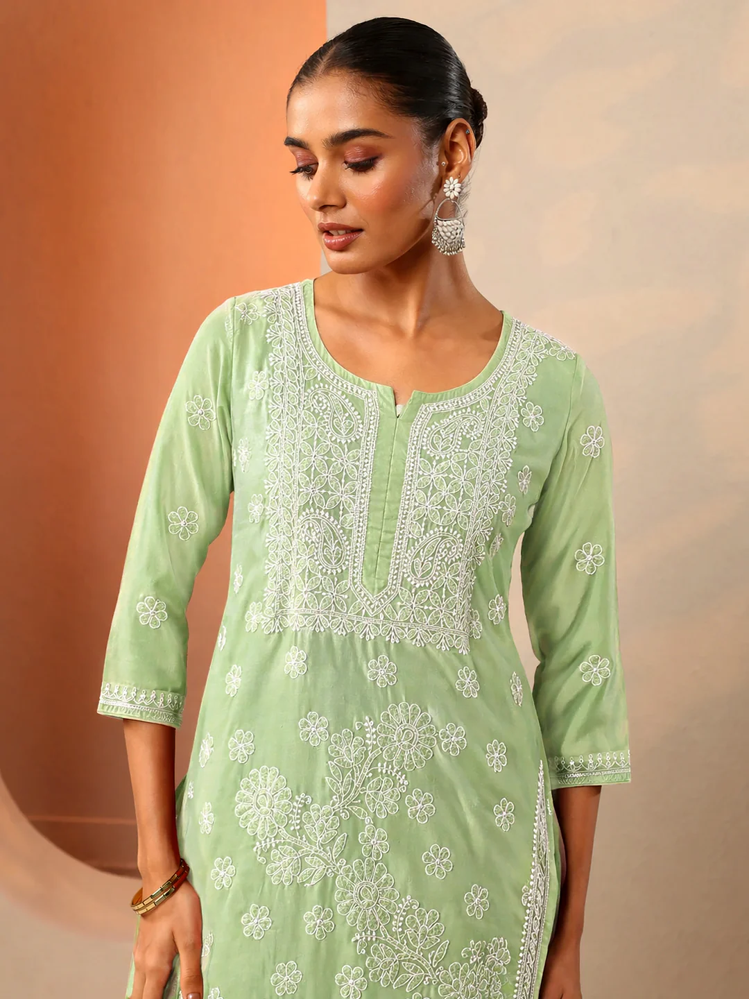 Green Vira Cotton Chikankari Straight Kurti with inner - Image 2