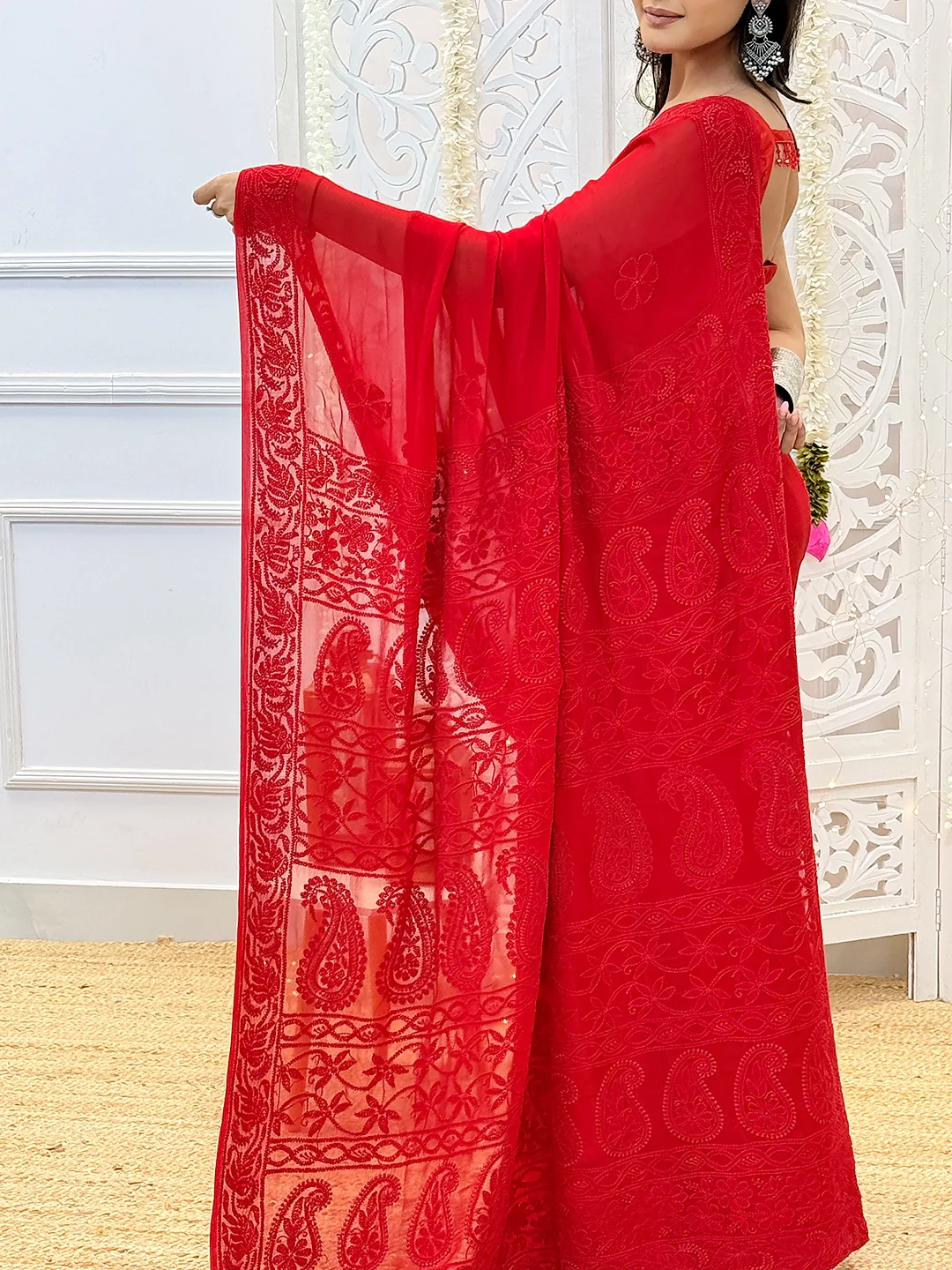 Maheera Viscose Chikankari Saree - Red - Image 3