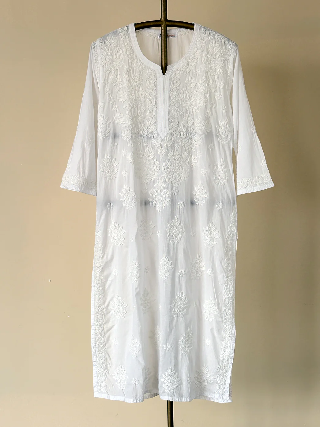 Ojasvi Cotton Chikankari Straight Kurti - White - Image 4