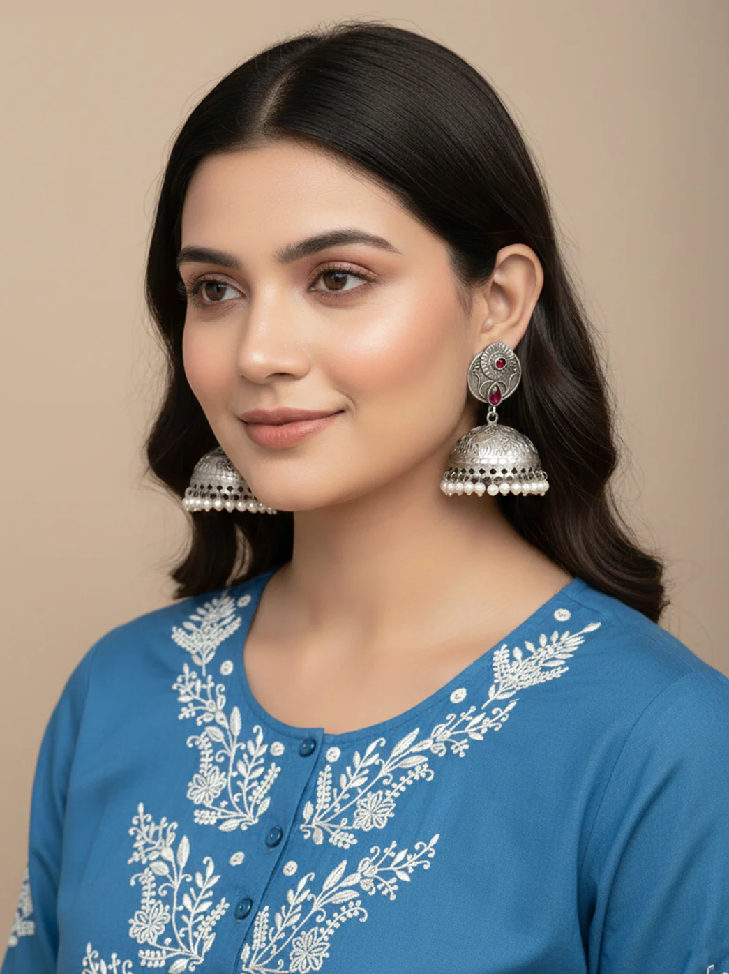 Oxidized Handcrafted Red Kundan Jhumka Earring with Pearl - Image 3