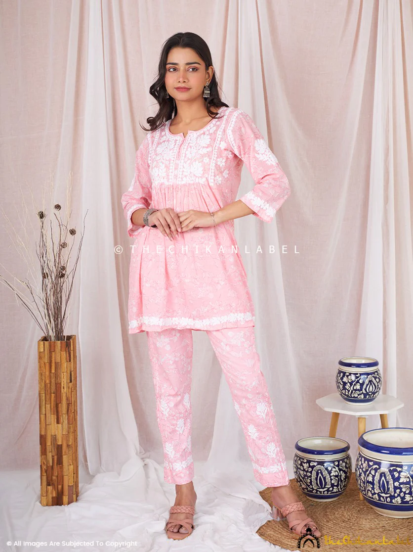 Kavya Mulmul Chikankari Kurta Set - Peach - Image 4