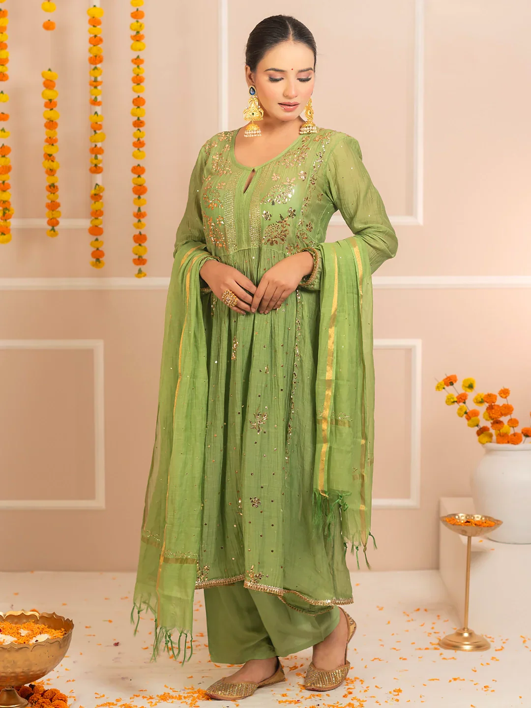 Rang-E-Tyohaar Mul Chanderi Chikankari Kurta Set - Green - Image 6