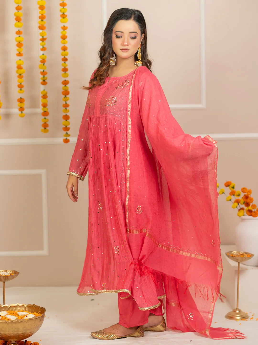Rang-E-Tyohaar Mul Chanderi Chikankari Kurta Set - Peach - Image 7