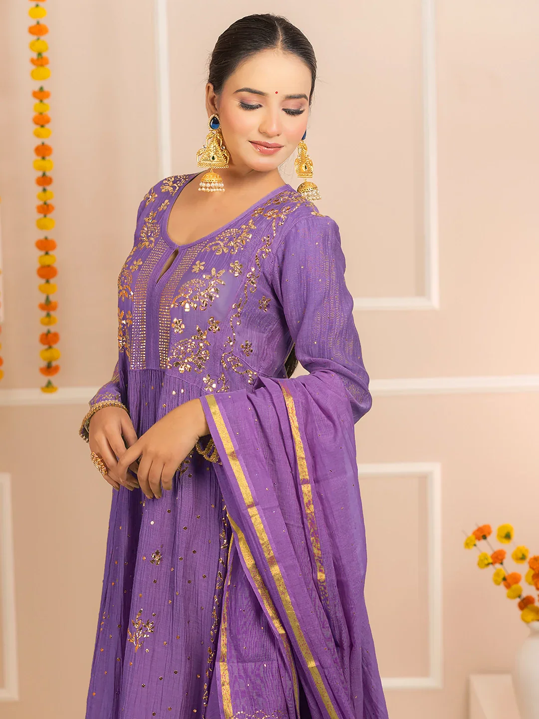 Rang-E-Tyohaar Mul Chanderi Chikankari Kurta Set - Purple - Image 4
