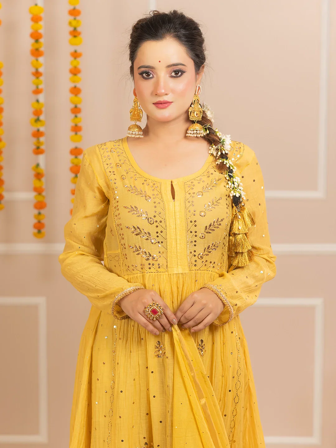 Rang-E-Tyohaar Mul Chanderi Chikankari Kurta Set - Yellow - Image 6