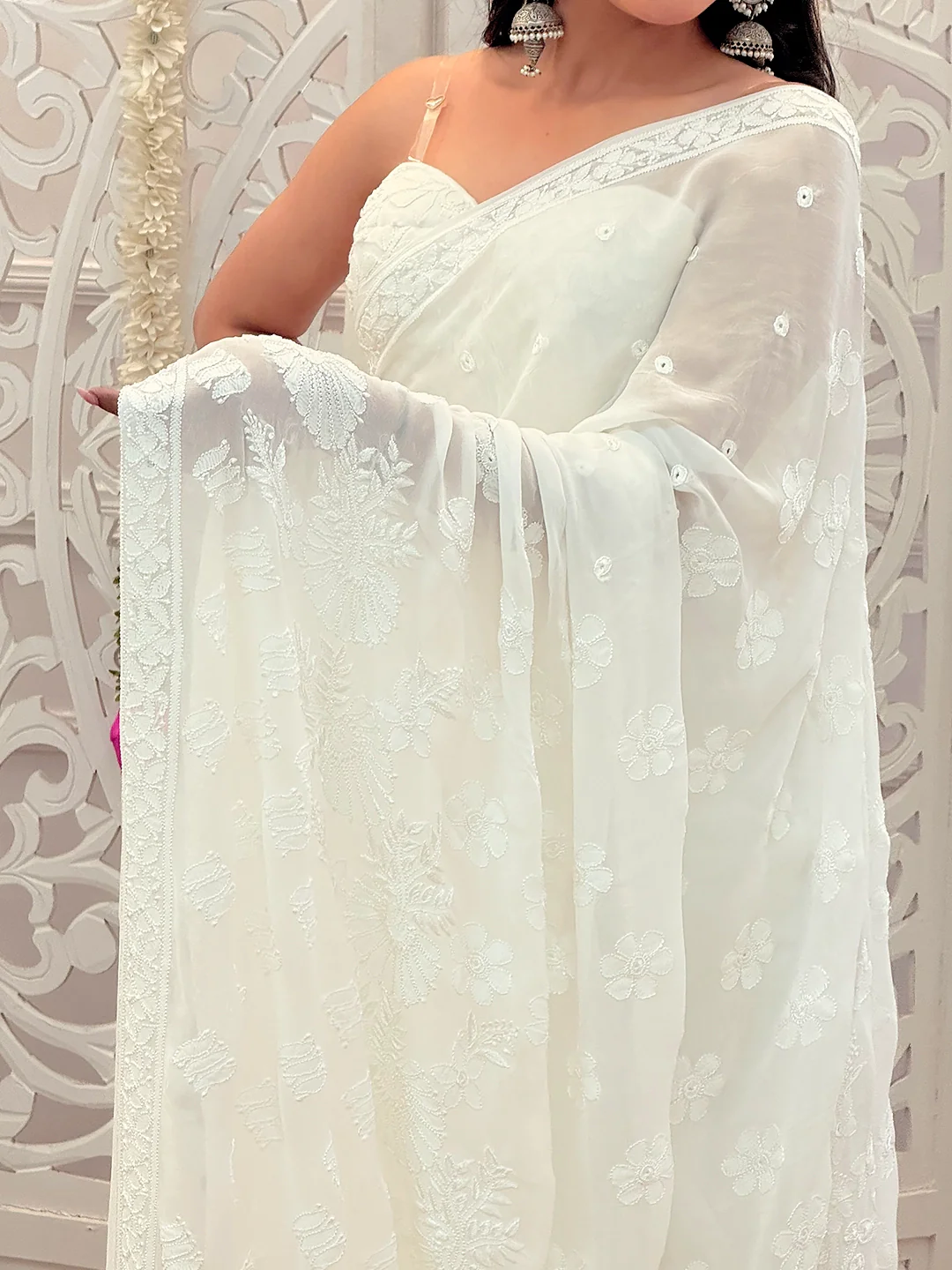 Reimi Viscose Chikankari Saree - White - Image 2