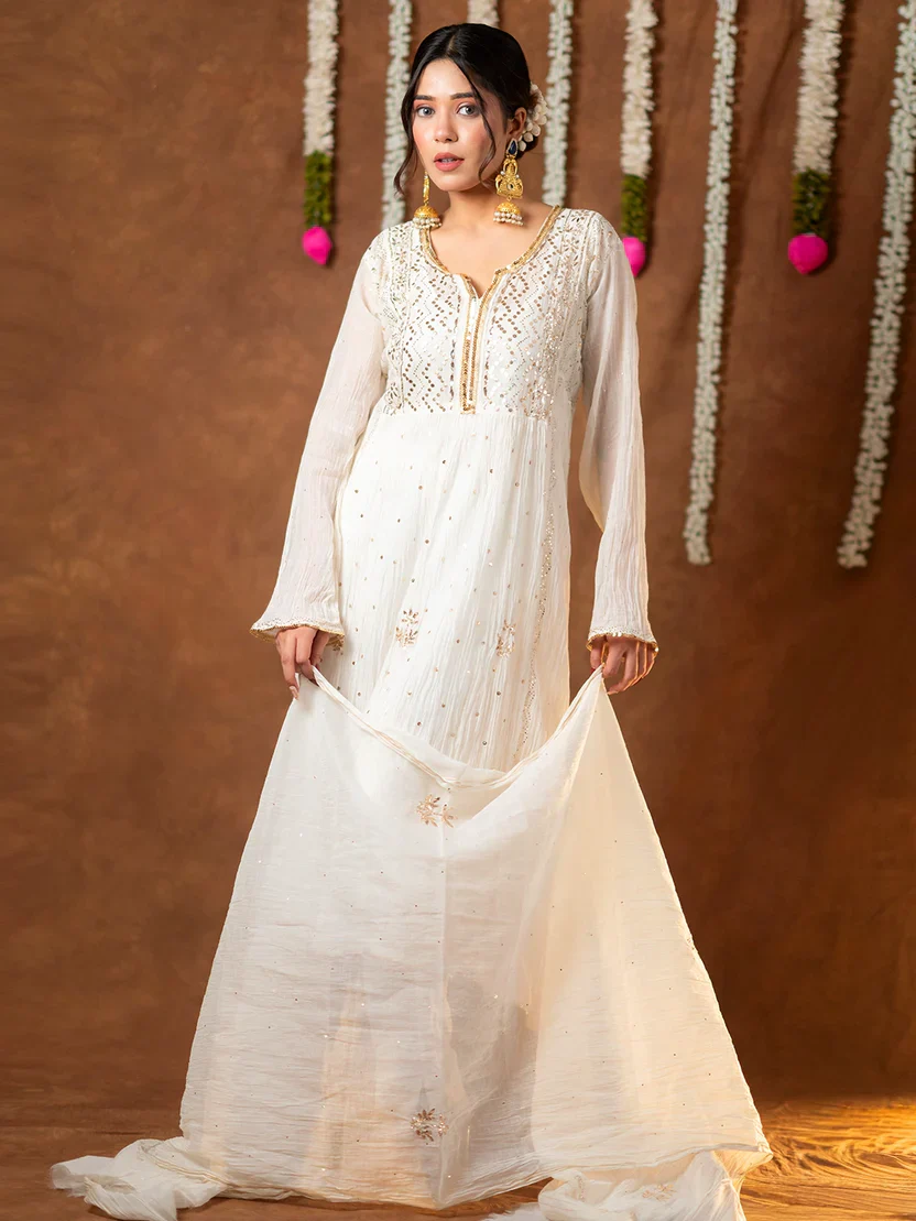 Shanaya Mul Chanderi Chikankari Kurta Set - White - Image 3