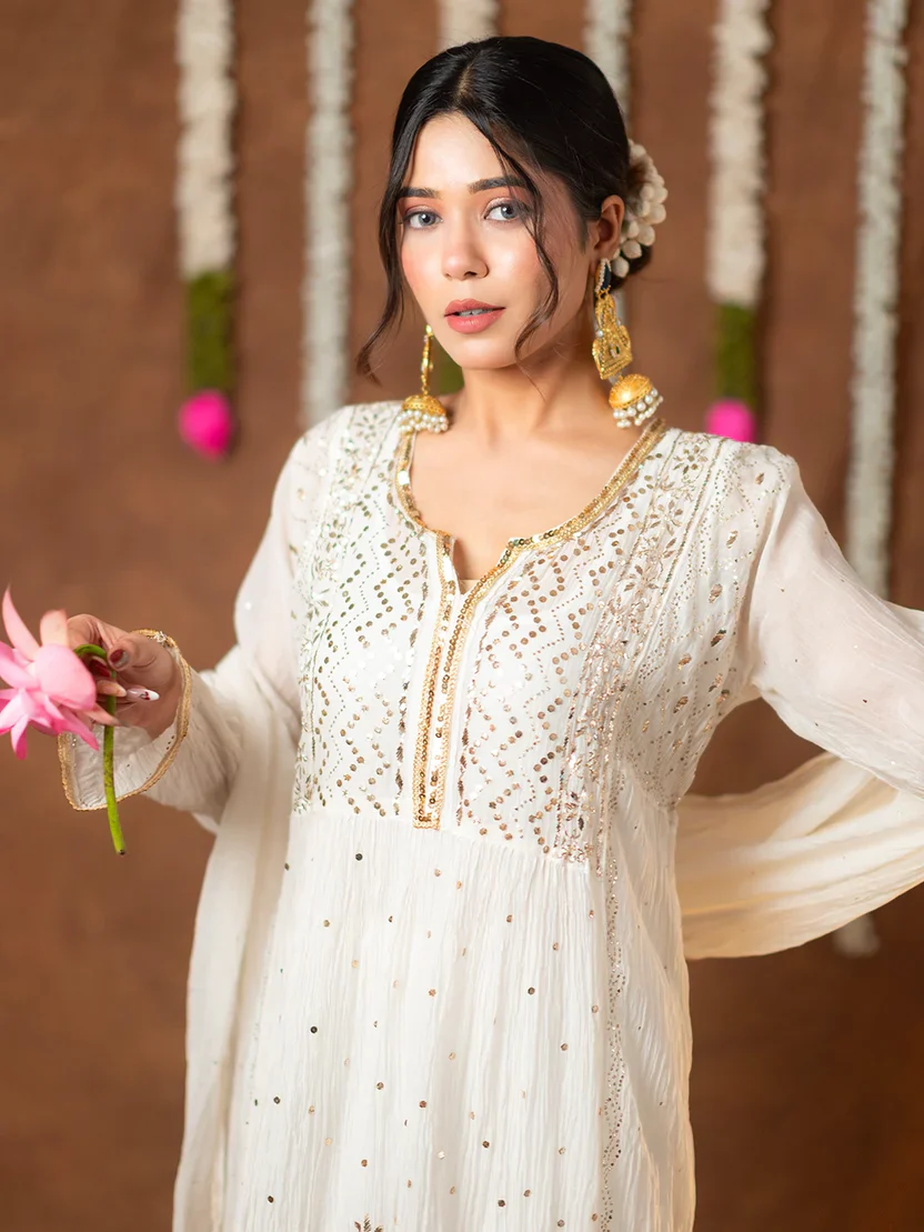 Shanaya Mul Chanderi Chikankari Kurta Set - White - Image 5