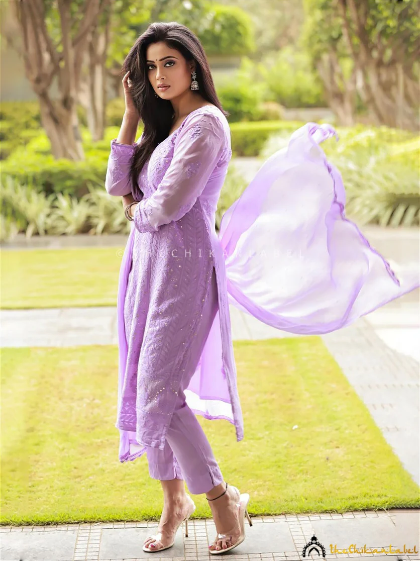 Shweta Tiwari in Mohini Viscose Chikankari Straight Kurta Set - Image 3