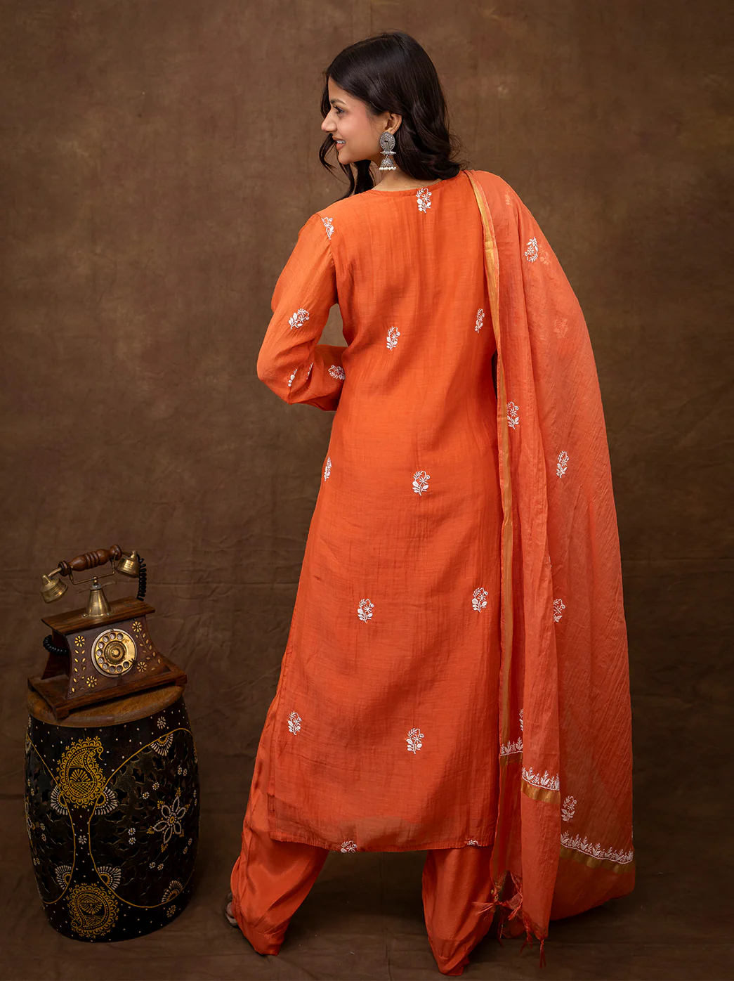 Sofiyana Mul Chanderi Chikankari Kurta Set with Dupatta - Orange - Image 3