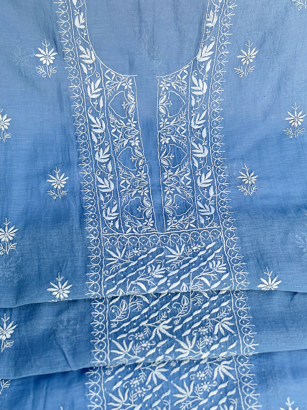 Sofiyana Mul Chanderi Un-stitched Chikankari Kurti Piece with Dupatta - Blue - Image 2