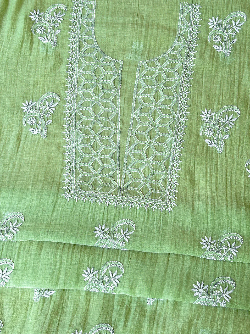 Sofiyana Mul Chanderi Un-stitched Chikankari Kurti Piece with Dupatta - Green - Image 5
