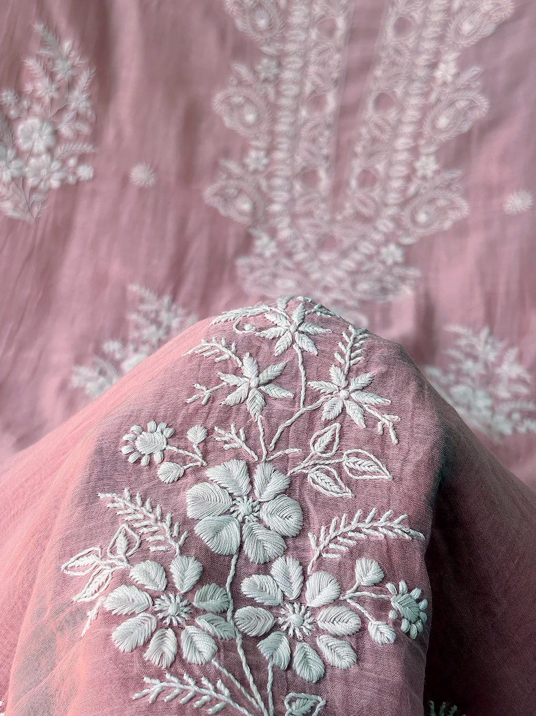 Sofiyana Mul Chanderi Un-stitched Chikankari Kurti Piece with Dupatta - Pink - Image 5