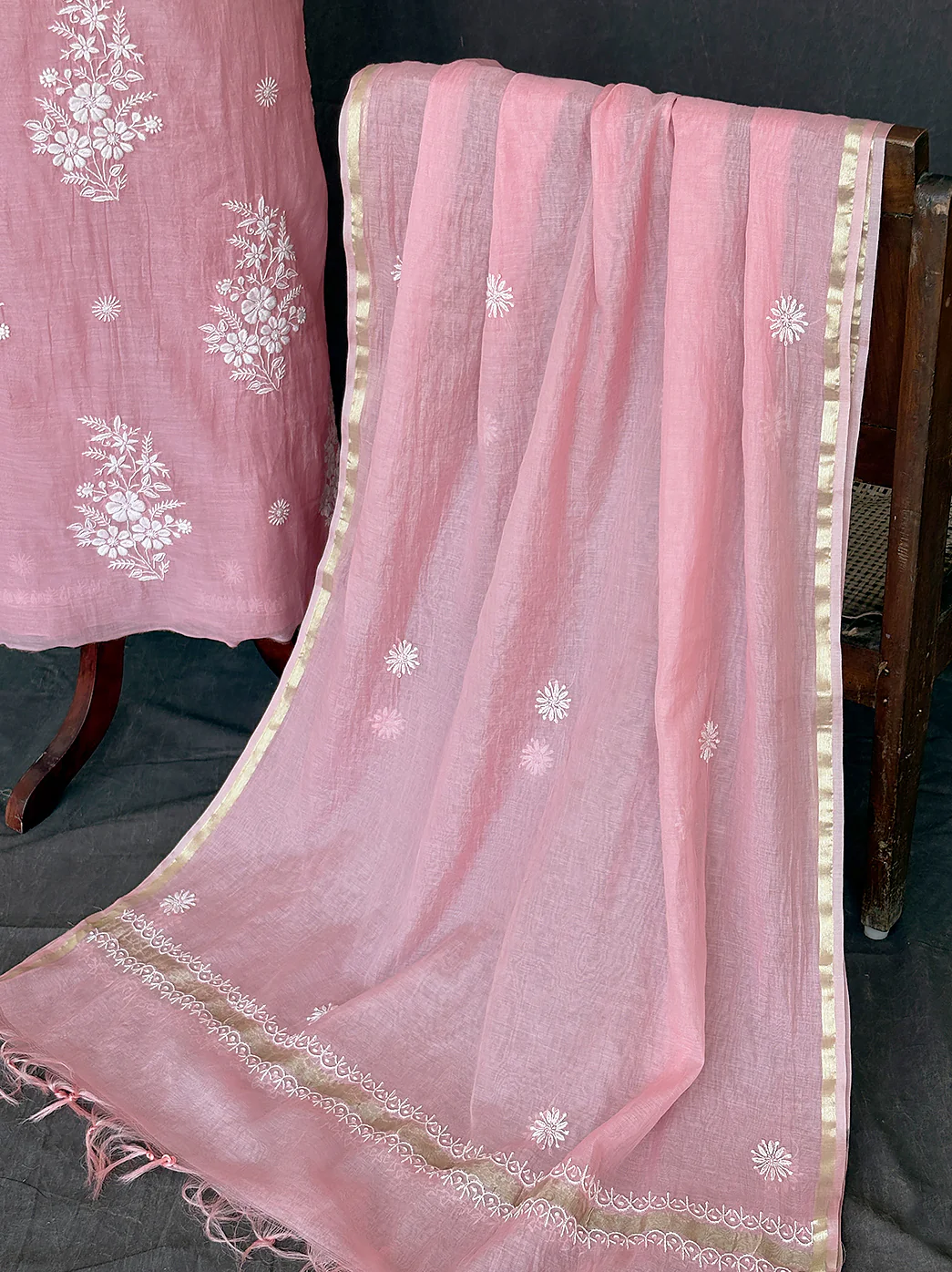 Sofiyana Mul Chanderi Un-stitched Chikankari Kurti Piece with Dupatta - Pink - Image 6