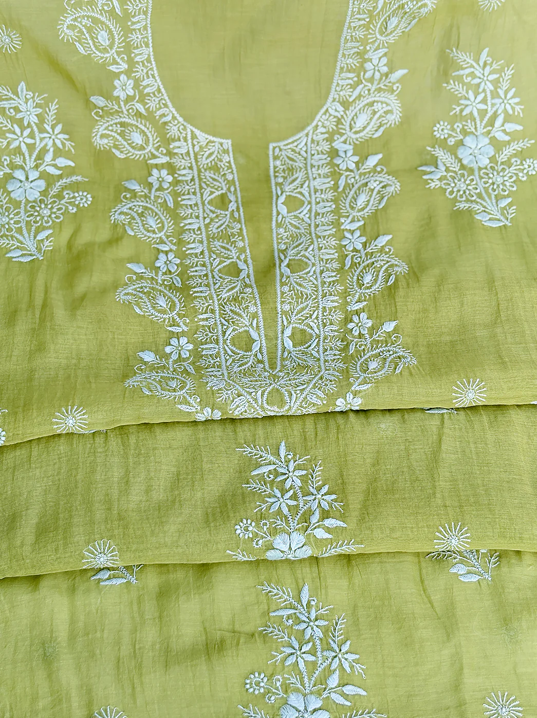 Sofiyana Mul Chanderi Un-stitched Chikankari Kurti Piece with Dupatta - Pista Green - Image 2