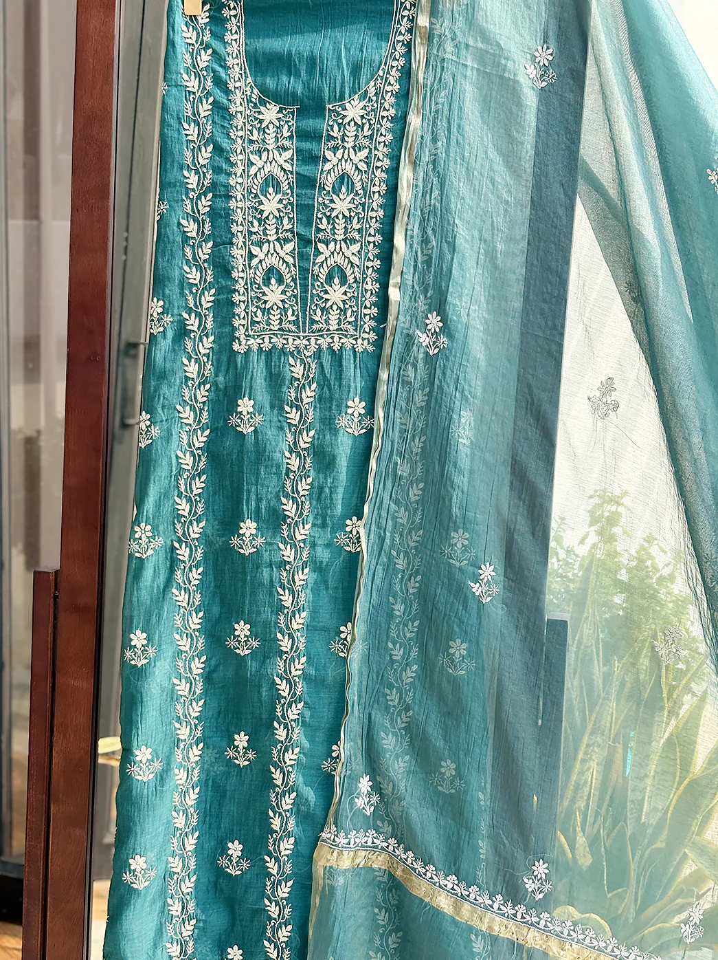 Sofiyana Mul Chanderi Un-stitched Chikankari Kurti Piece with Dupatta - Teal Green - Image 4