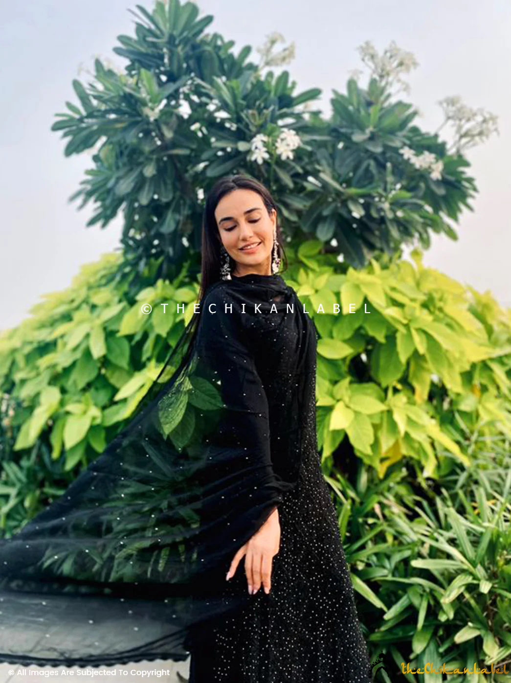 Surbhi Jyoti Tara Viscose Chikankari Kurta Set with Dupatta - Black - Image 2