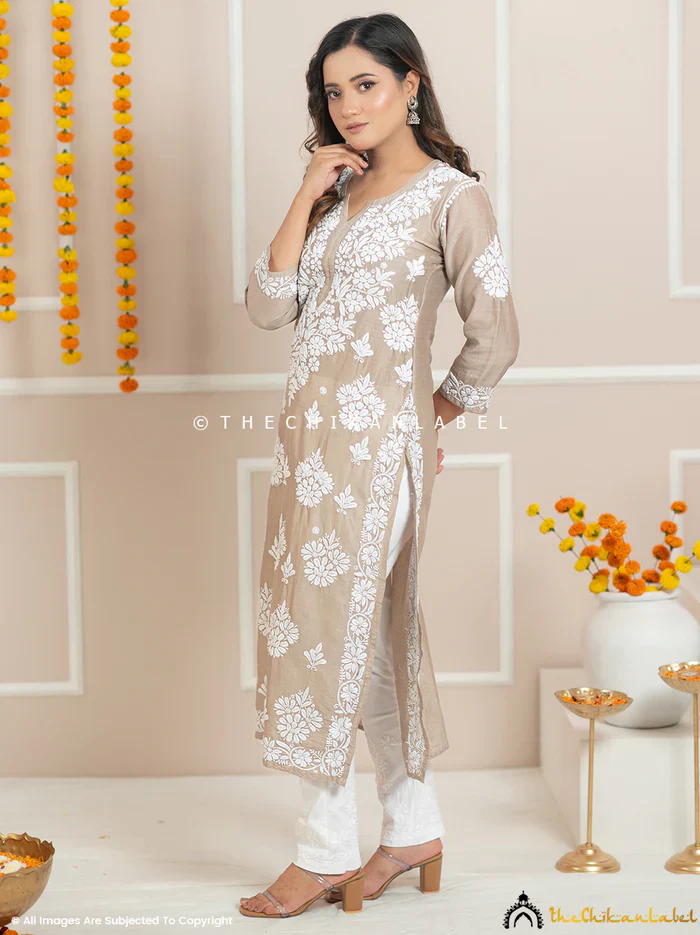 Uzma Chanderi Chikankari Kurta - Beige - Image 3