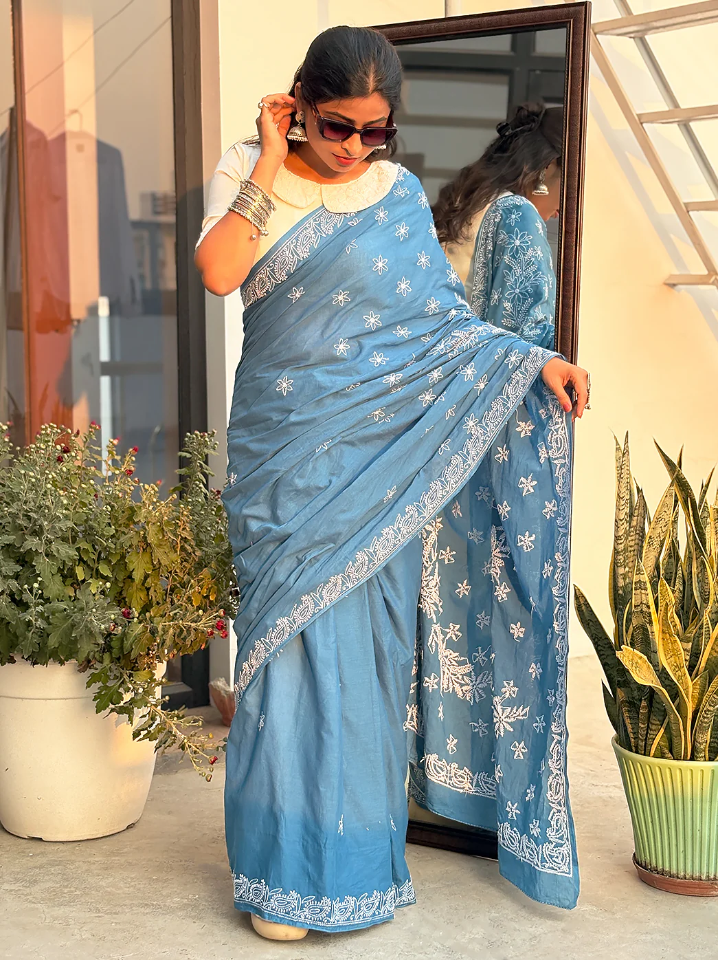 Vritika Mulmul Cotton Chikankari Saree - Blue - Image 4