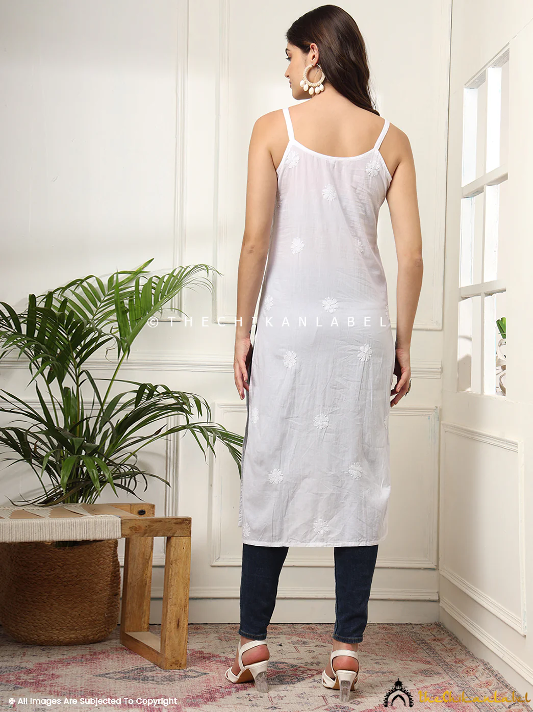 White Shaima Mulmul Chikankari Strappy Kurta - Image 3