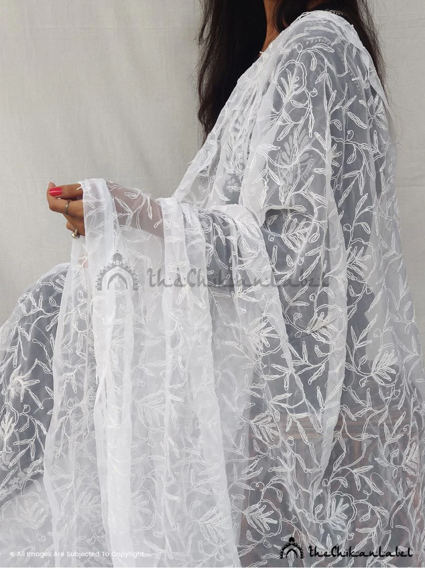 White Tepchi Georgette Chikankari Dupatta Lucknawi Chikan - Image 3