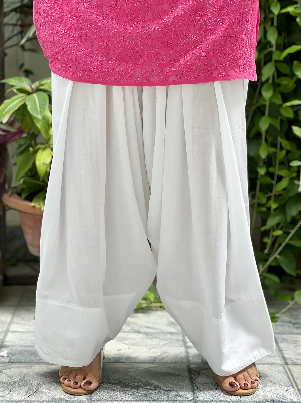 Women Solid Loose Fit Dyeable Santoon Farshi Salwar - White - Image 3