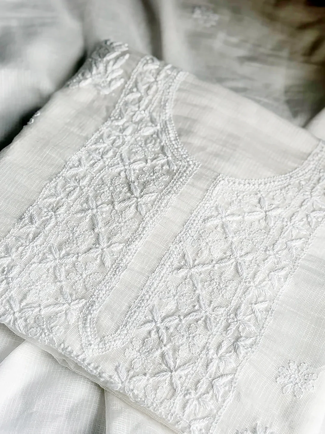 Zayna Kota Cotton Chikankari Kurti Piece with Dupatta - White - Image 3